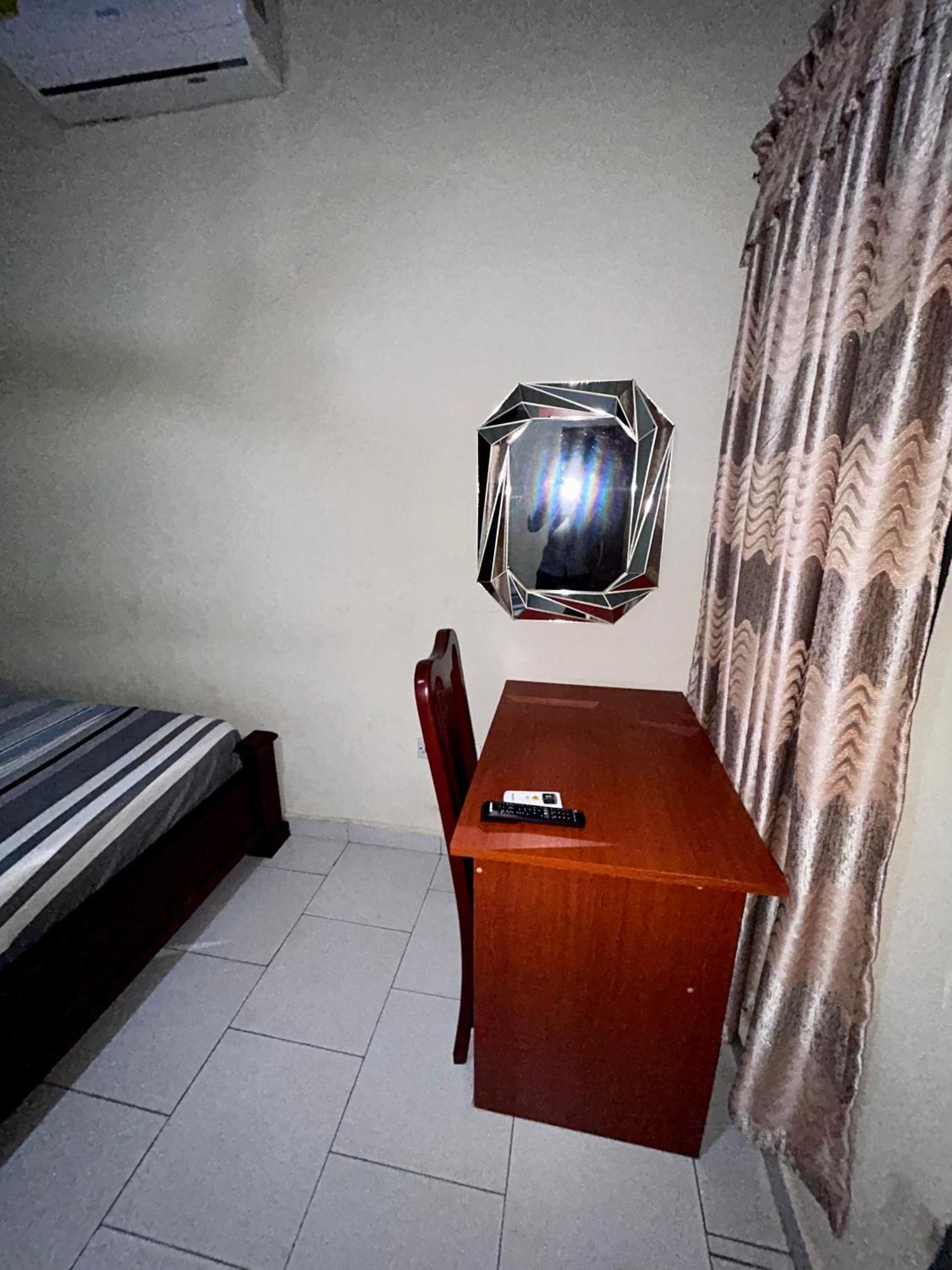 Jessie Hotel Adenta Δωμάτιο φωτογραφία