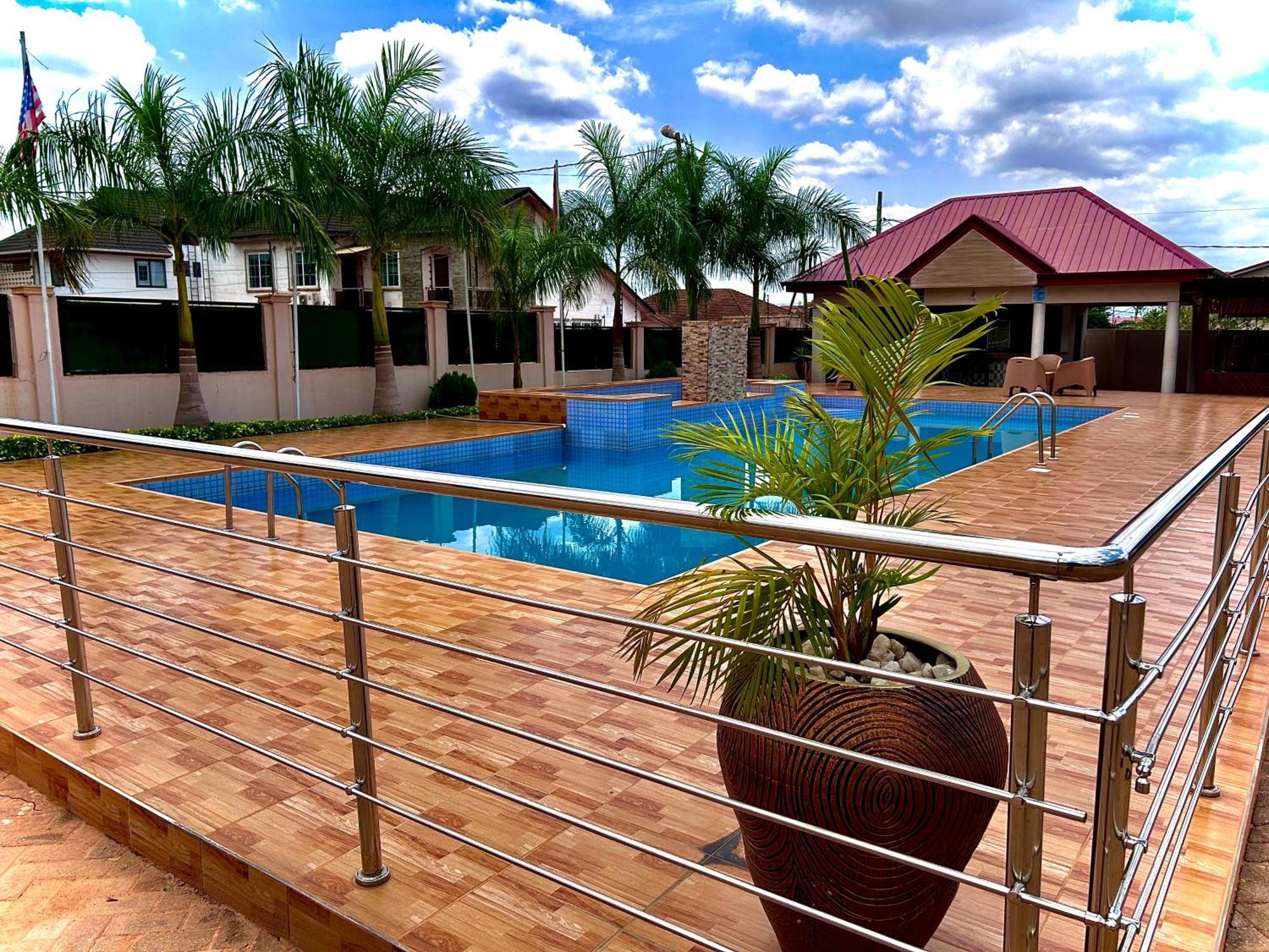 Jessie Hotel Adenta Εξωτερικό φωτογραφία